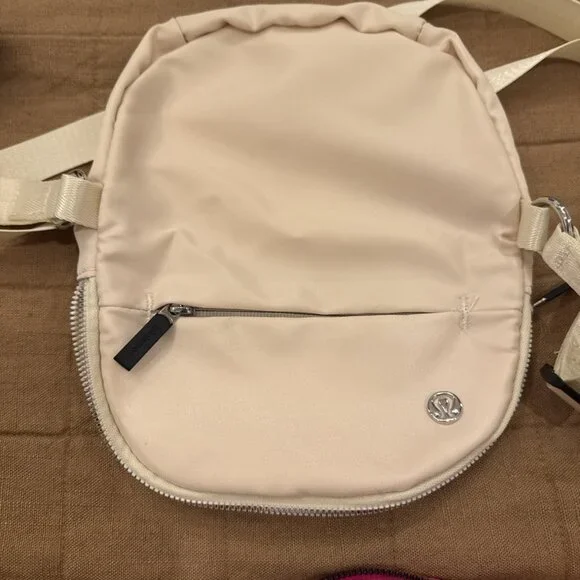 Lululemon Light Ivory/Black All Night Festival Bag (Micro 2L) Gift Ideas - Picture 5 of 6